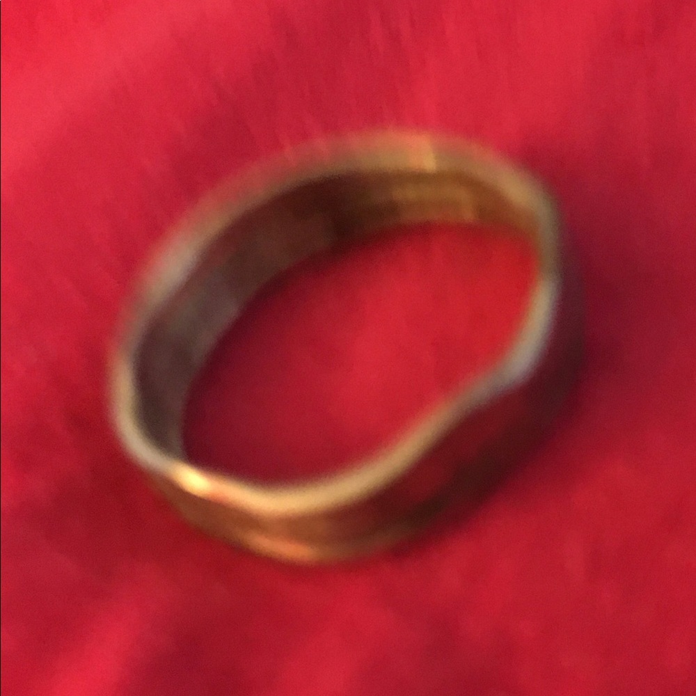 Ring - Picture 2 of 2